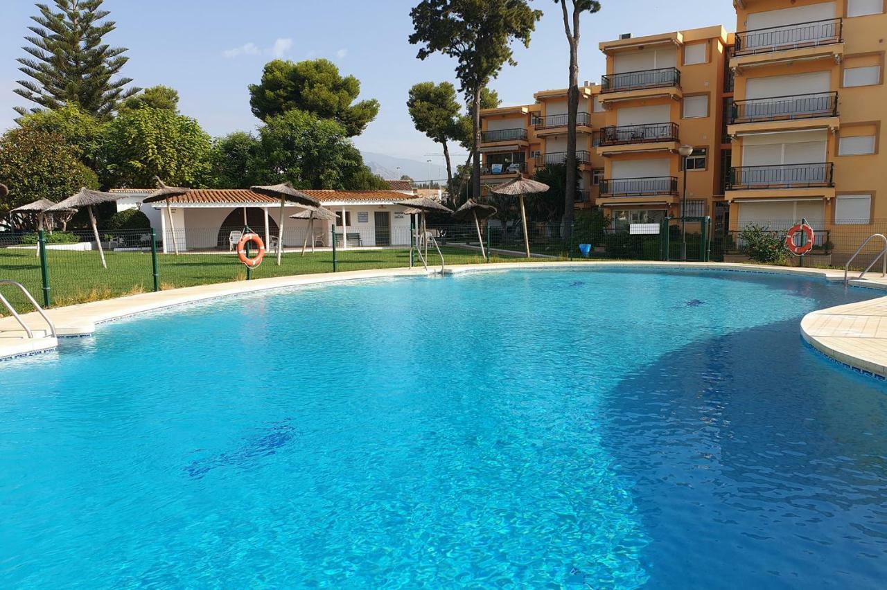 Апартаменти Playa Bella 3-1E Естепона Екстер'єр фото